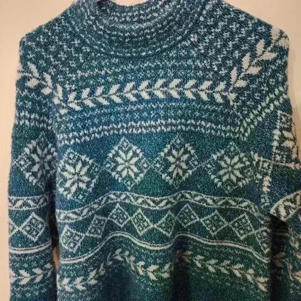 300.Style. Co long sleeve mock turtleneck  Scandinavian sweater dress size small - Picture 4 of 4